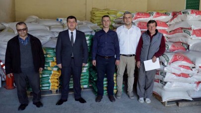 Kocaeli'nde 360 ton yüzde 50 hibeli ayçiçeği gübresi desteği verildi