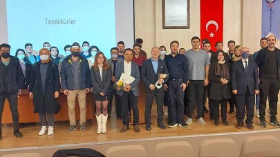 "Elektrikli Araç Yazılımları ve Yapay Zeka" Konferansı Düzenlendi