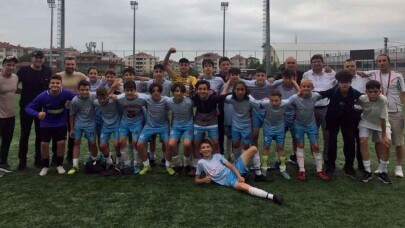 Yalova Üniversitesi U14 Futbol Takımı Finalde