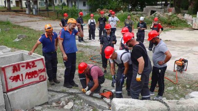 Sakarya Büyükşehir’in timi afet ve acil durumlarda hayat kurtaracak