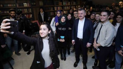 Kocaeli Büyükşehir’den Türkiye’ye örnek eğitim projeleri