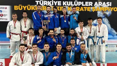 Sakarya Büyükşehir karate takımı kürsüye çıktı