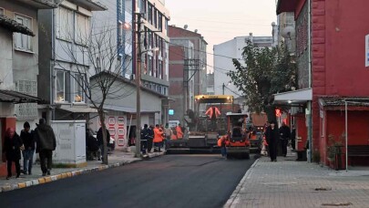 Bağlar Sokağı’na 2 bin 350 ton sıcak asfalt serildi