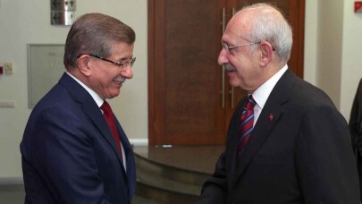 Davutoğlu, Kemal Kılıçdaroğlu’nun kampanyasına maddi destekte bulundu