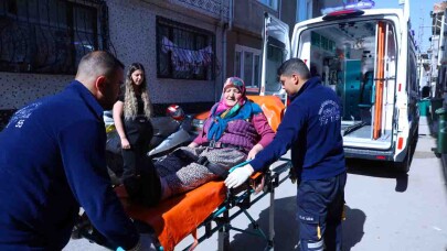 Ambulansla Okula, Sedye İle Sandığa