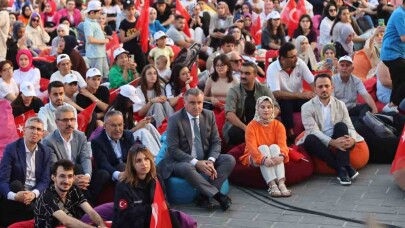 'Bu Gençler Oldukça, Türk Milleti Oldukça, Kimse Bize Boyun Eğdiremez'