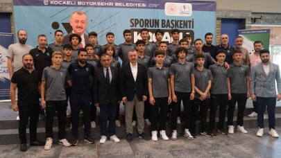 Kocaeli’nin Başarılı Sporcuları Başkan Büyükakın ile buluştu