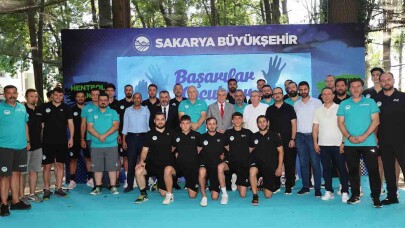 Sakarya Büyükşehir Avrupa ve Süper Lig’de fırtına gibi esecek