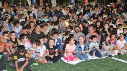 Körfezli çocuklar ‘Galaktik Tayfa’ ile eğlendi