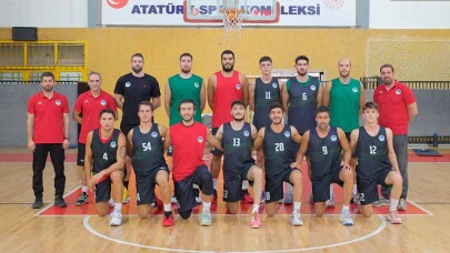 Büyükşehir basketboldan sezon öncesi rakiplerine gözdağı: 74-61