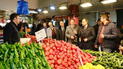 Ayhan: Pazar servisleriyle kadınların ve yaşlıların pazar poşetlerini biz taşıyacağız