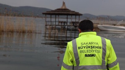 Sapanca Gölü'nde akaryakıt sızıntısı! Büyükşehir'den önemli açıklama