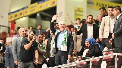 Bursaspor taraftarından Başkan Bozbey'e sevgi seli 