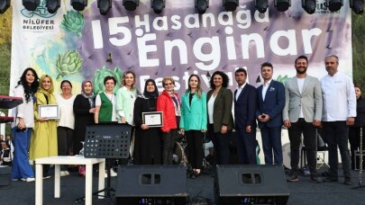 Enginarlı tatlılar festivale damga vurdu