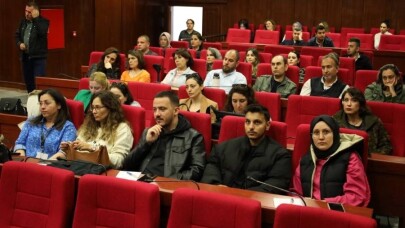 İzmit'te Dijital Akademi eğitimlere başladı 