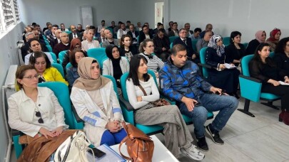 “Türkiye Yüzyılı Maarif Modeli” Yeni Eğitim Müfredatı Serdivan Maarif Ailesine Tanıtıldı