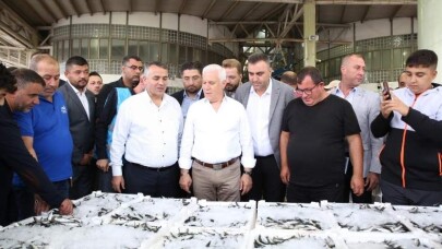 Başkan Bozbey’den ‘Vira Bismillah’ Diyen Balıkçılara Ziyaret
