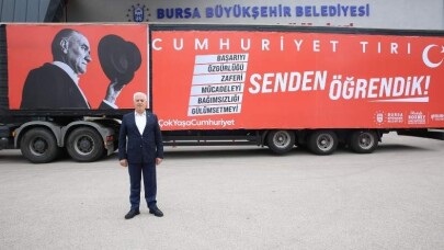 29 Ekim Coşkusu 'Cumhuriyet Tırı' ile Bursa’yı Sarıyor