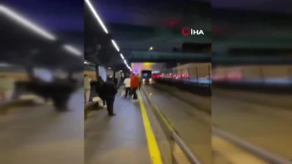 Edirnekapı’da metrobüste çıkan yangın paniğe neden oldu