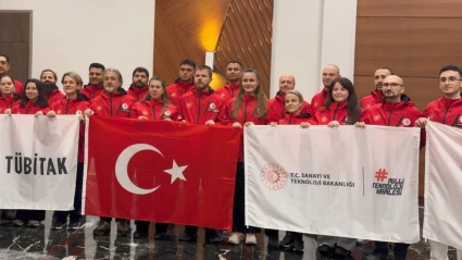Kacır: 17 bilim insanı Antarktika’da özellikle iklim değişikliğine yönelik nitelikli araştırmalar gerçekleştirecekler
