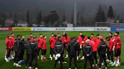 A Milli Futbol Takımı, Romanya maçı hazırlıklarını sürdürdü