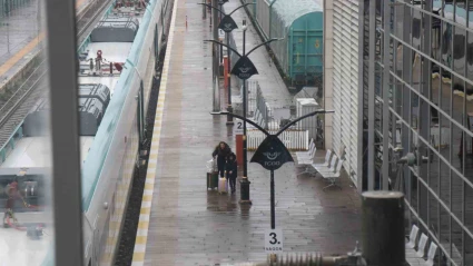 Sakarya’da tren istasyonu ve otogarda arife sakinliği