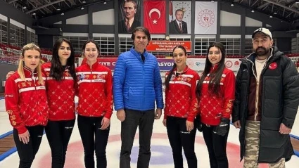 Curling kadın milli takımı, Dünya şampiyonası yolunda