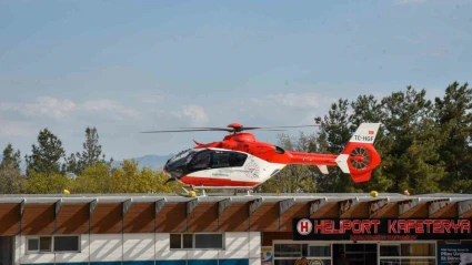 Baygın haldeki genç kızın yardımına ambulans helikopter yetişti