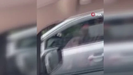 Beylikdüzü’nde kadın sürücüye hakaret edip aynasına vurdu