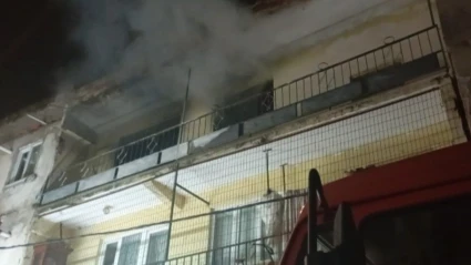 Bursa’da korkutan yangın: Daire kullanılamaz hale geldi