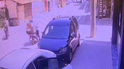 Yere dökülen mazot kazaya sebebiyet verdi; 3 yaralı
