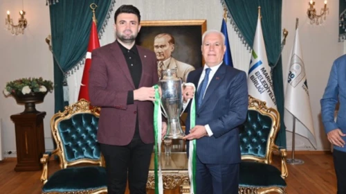 Bursaspor Başkanı Enes Çelik’ten Başkan Mustafa Bozbey’e teşekkür ziyareti