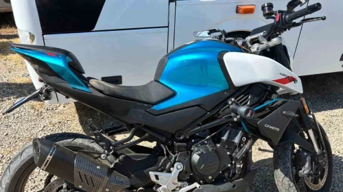 Kocaeli’de "dur" ihtarına uymayan motosikletli polise çarptı