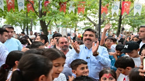 Başkan Yılmaz’dan miniklere sürpriz