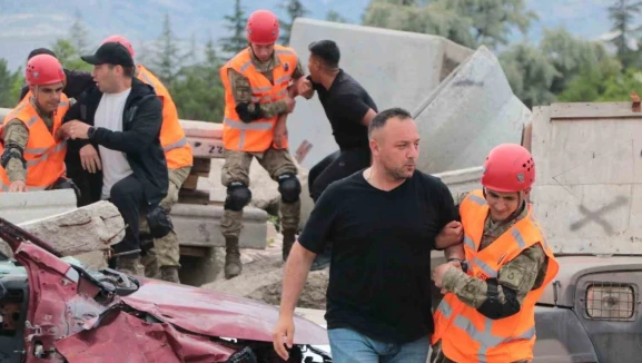TSK’dan "İnsani Yardım Tatbikatı-2026"da gerçeğini aratmayan deprem senaryosu