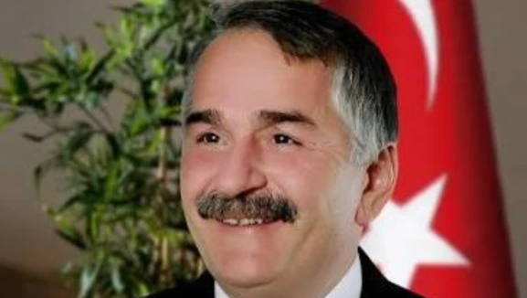 Arifiye Belediye Başkanı İsmail Karakullukçu, kalp krizi şüphesiyle hastaneye başvurdu