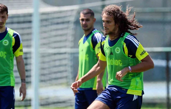 Fenerbahçe’de yeni sezon hazırlıkları devam ediyor