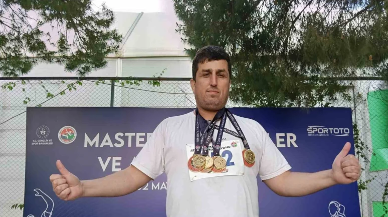 Balıkesirli vetaran sporcu öğretmen 4 dalda şampiyon oldu