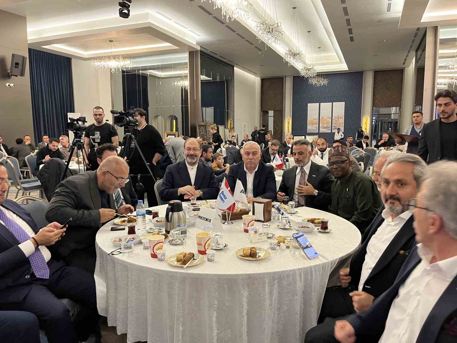 fatihte-yapilan-muzayedenin-geliri-gazzeye-gidecek