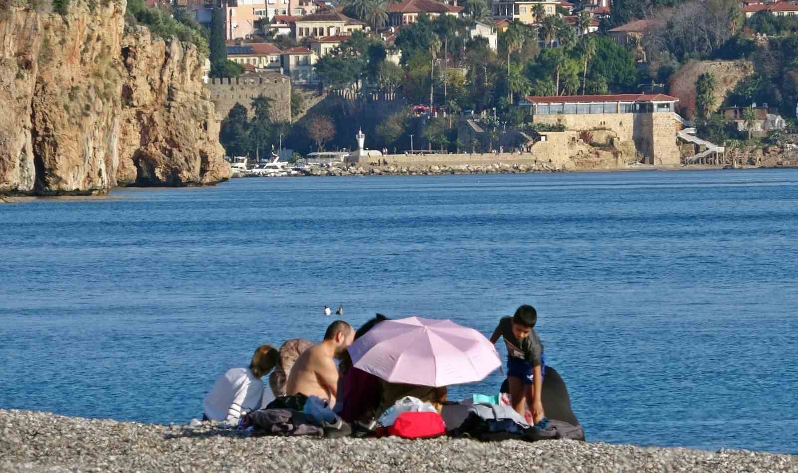 antalyanin-gecesi-kis-gunduzu-yaz-aksam-soba-yaktik-gunduz-gunesleniyoruz