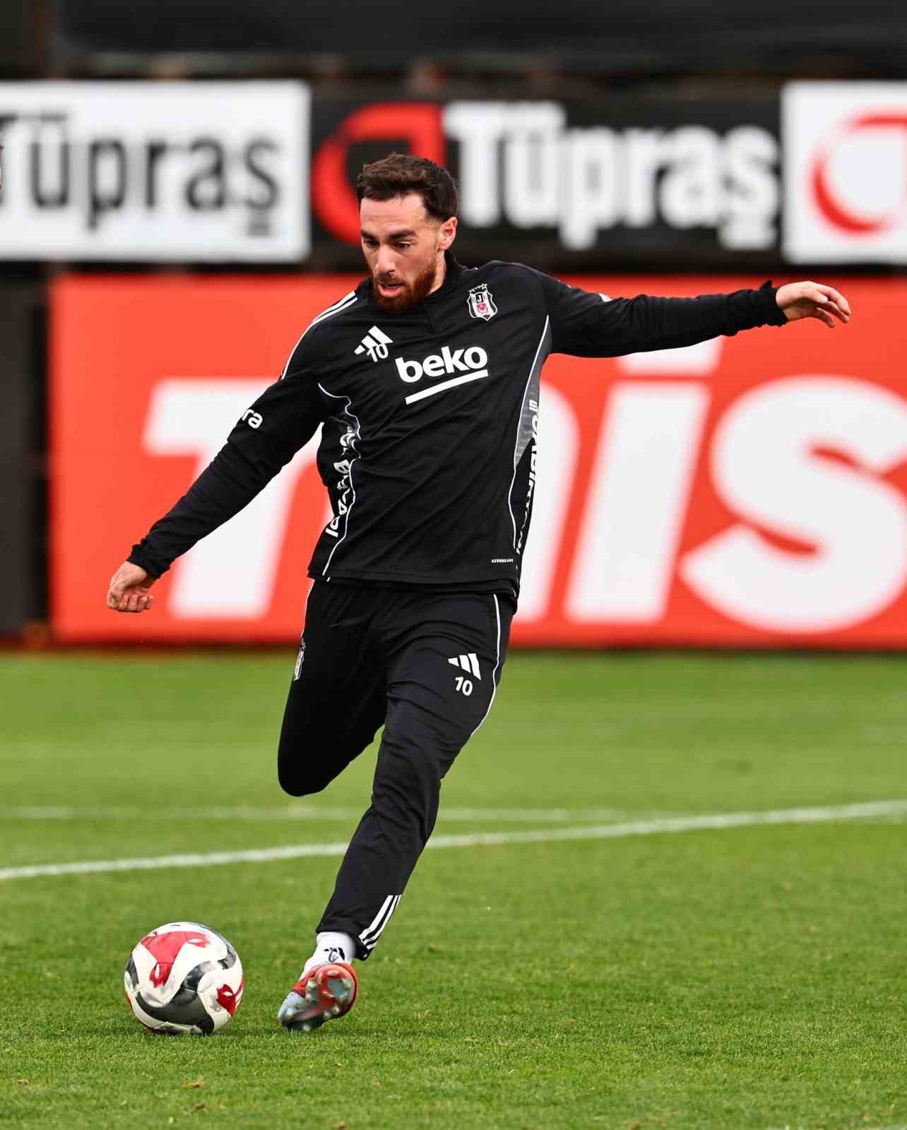 besiktasta-trabzonspor-maci-hazirliklari-devam-etti