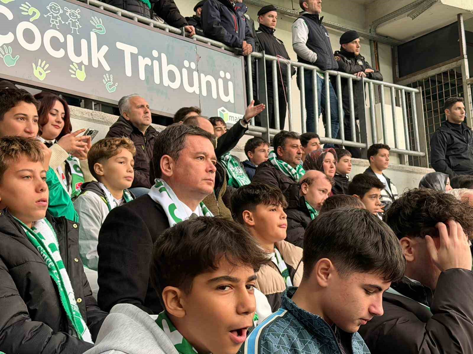 bursaspor-sevgisi-cocuklarin-kalplerine-islendi