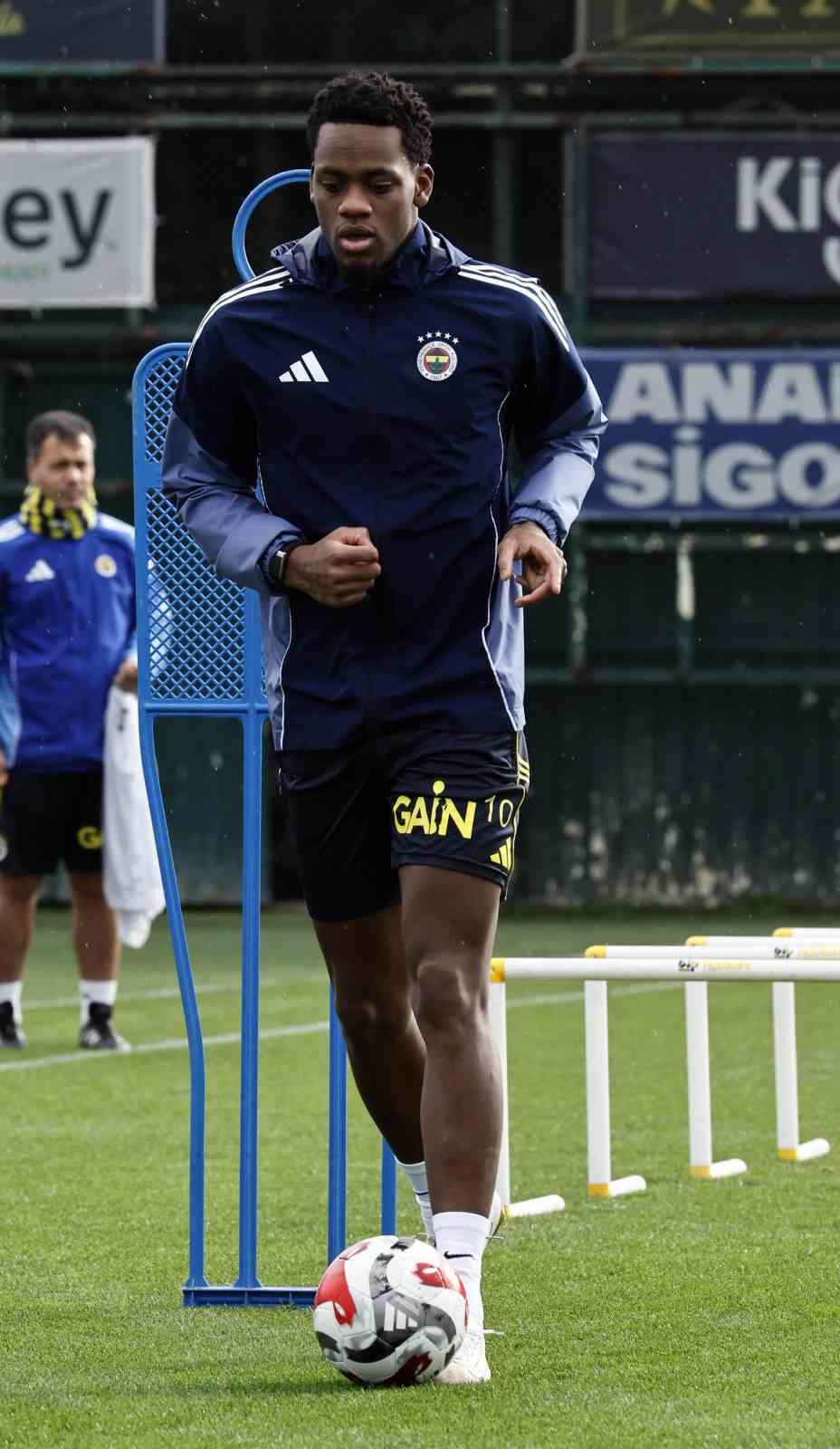 fenerbahce-konyaspor-macinin-hazirliklarina-basladi