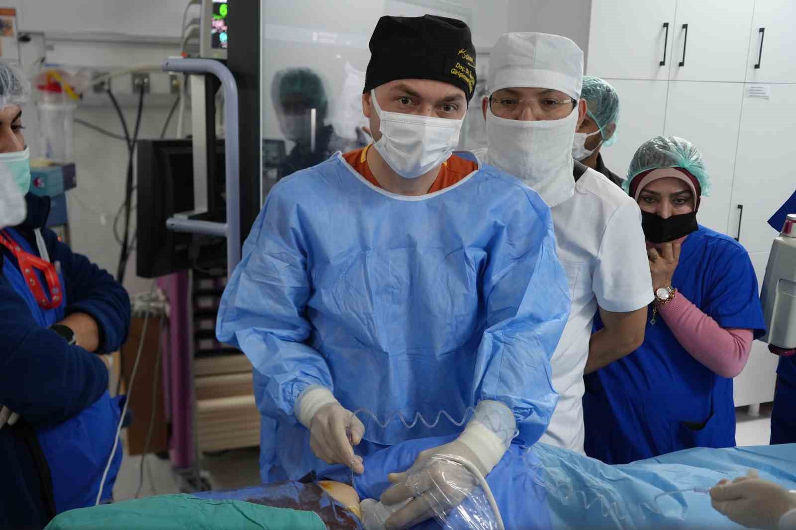 igneyle-tumor-tedavisine-uluslararasi-ilgi-canli-canli-izlediler