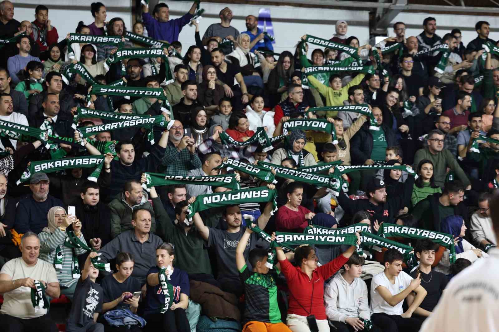 sakarya-buyuksehir-basketbol-namaglup-serisini-9-maca-cikardi