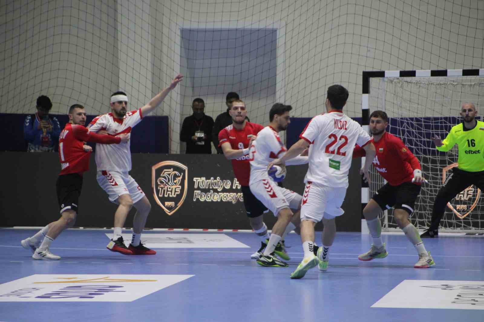 a-milli-erkek-hentbol-takimi-bulgaristani-38-29-maglup-etti