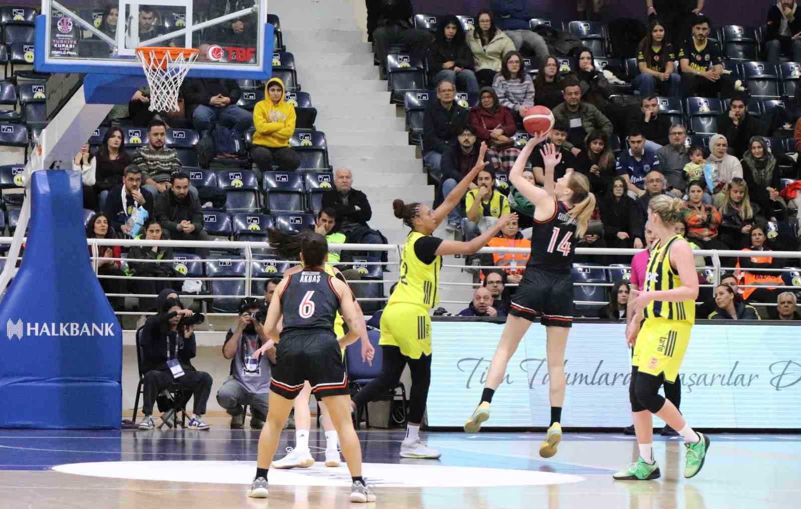 basketbol-super-ligi-fenerbahce-opet-84-cimsa-cbk-mersin-66