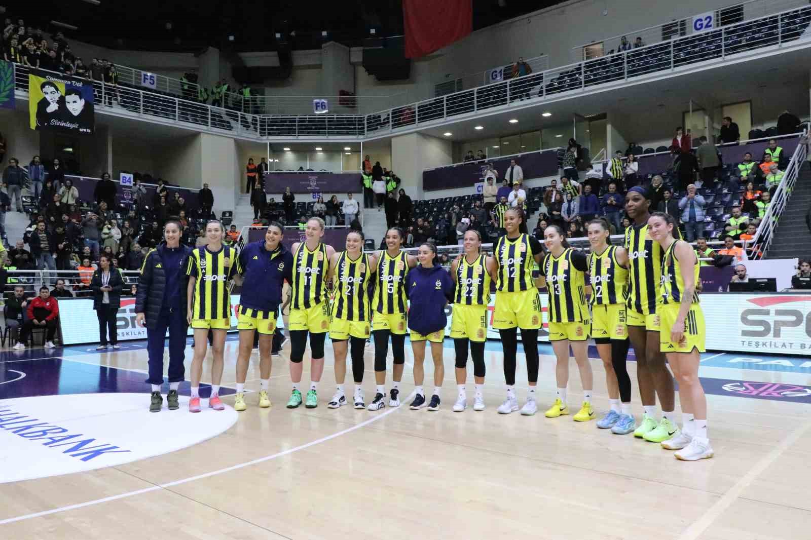 basketbol-super-ligi-fenerbahce-opet-84-cimsa-cbk-mersin-66