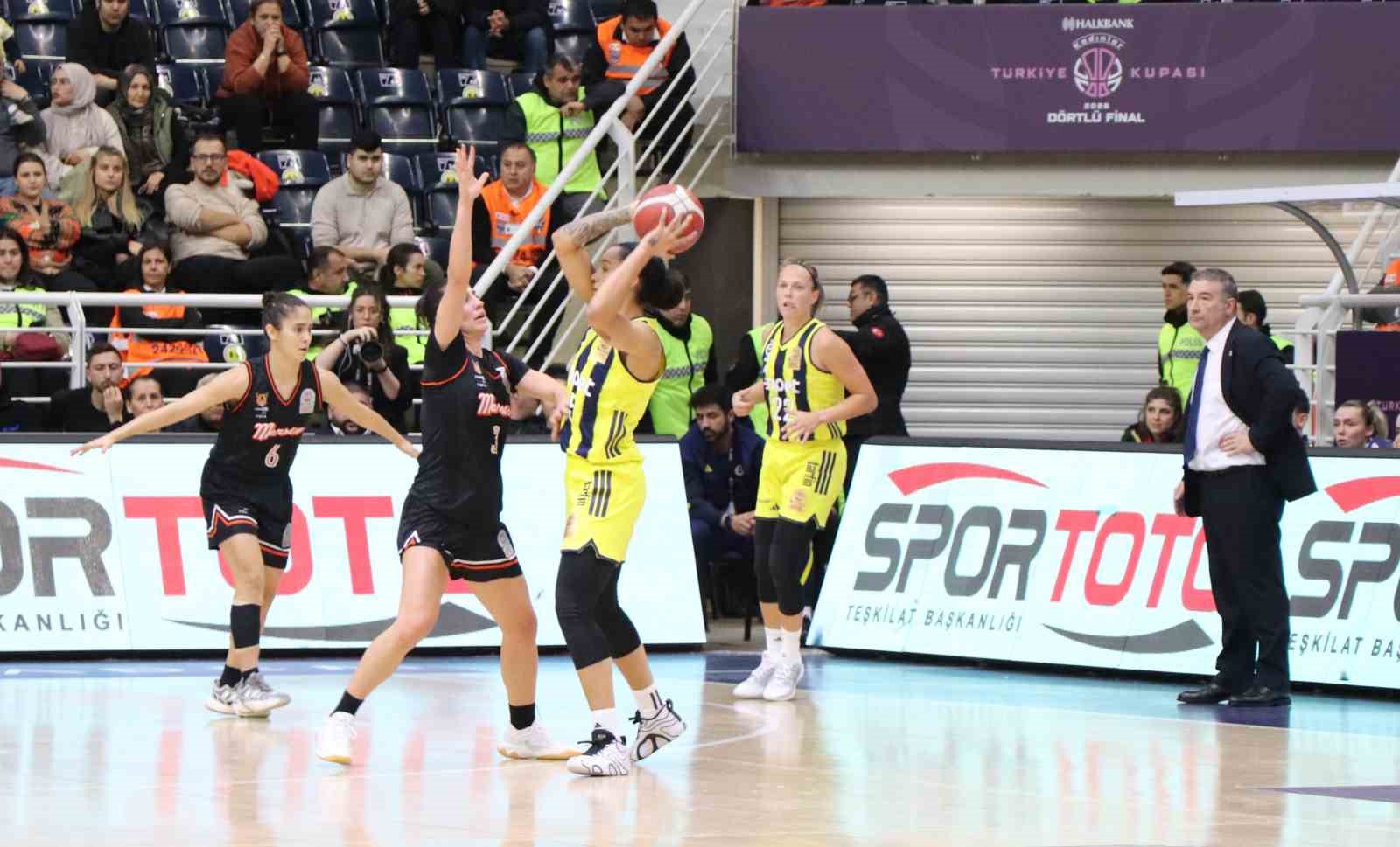 basketbol-super-ligi-fenerbahce-opet-84-cimsa-cbk-mersin-66