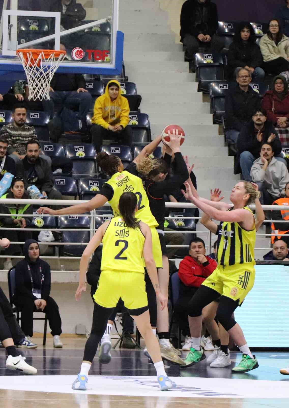 basketbol-super-ligi-fenerbahce-opet-84-cimsa-cbk-mersin-66